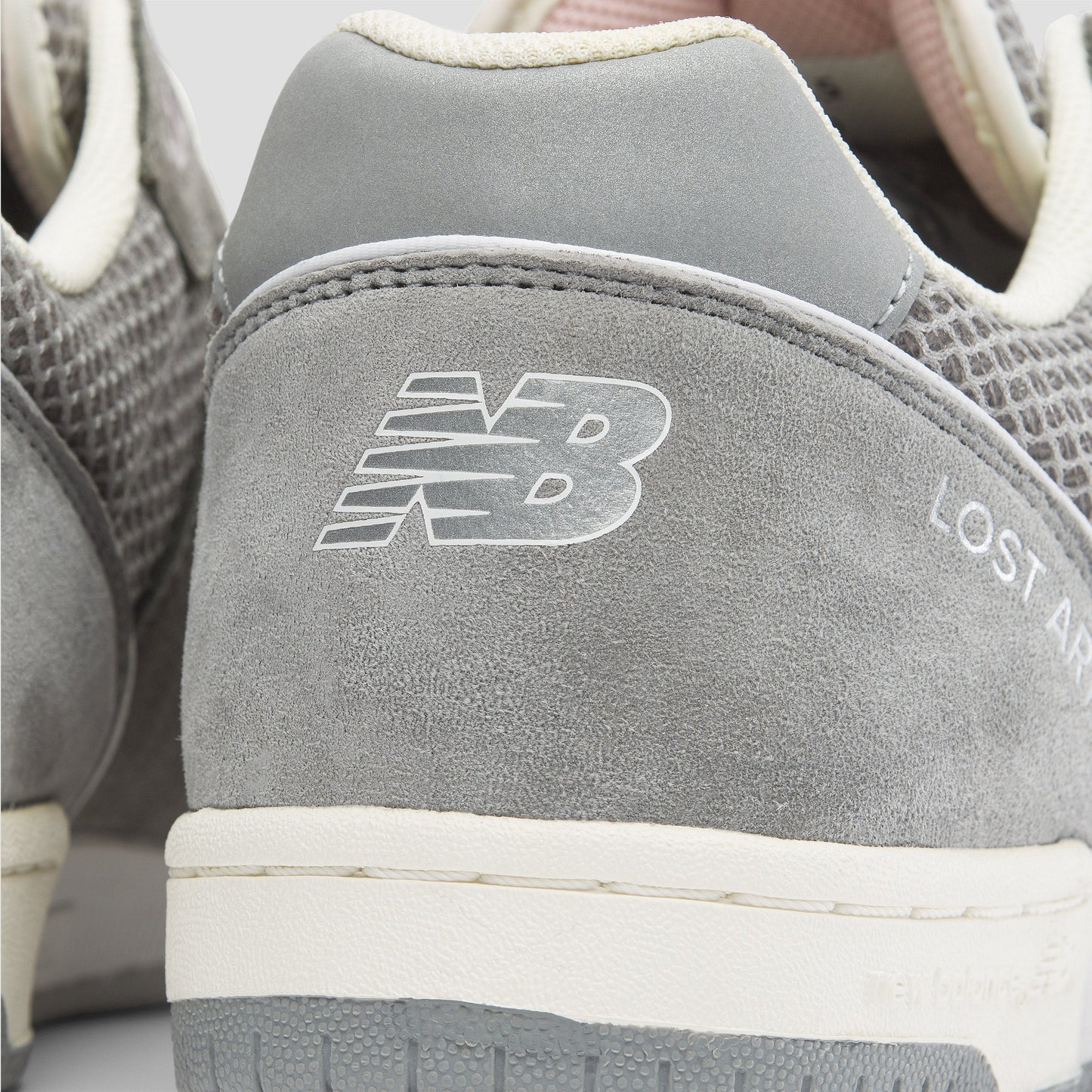 New Balance Numeric X Lost Art 600 Tom Knox Skate Shoes Grey