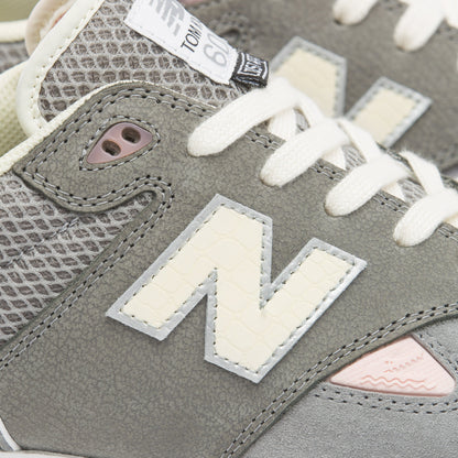 New Balance Numeric X Lost Art 600 Tom Knox Skate Shoes Grey