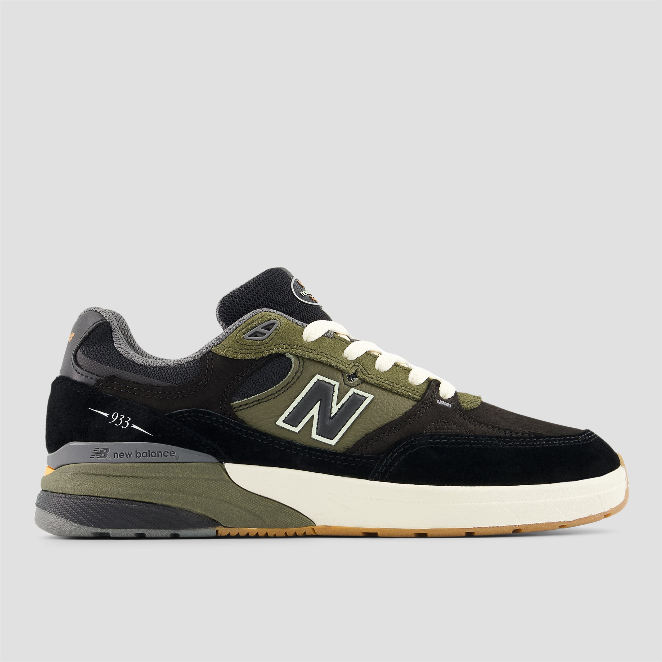 New Balance Andrew Reynolds 933 Skate Shoes Black / Dark Olivine