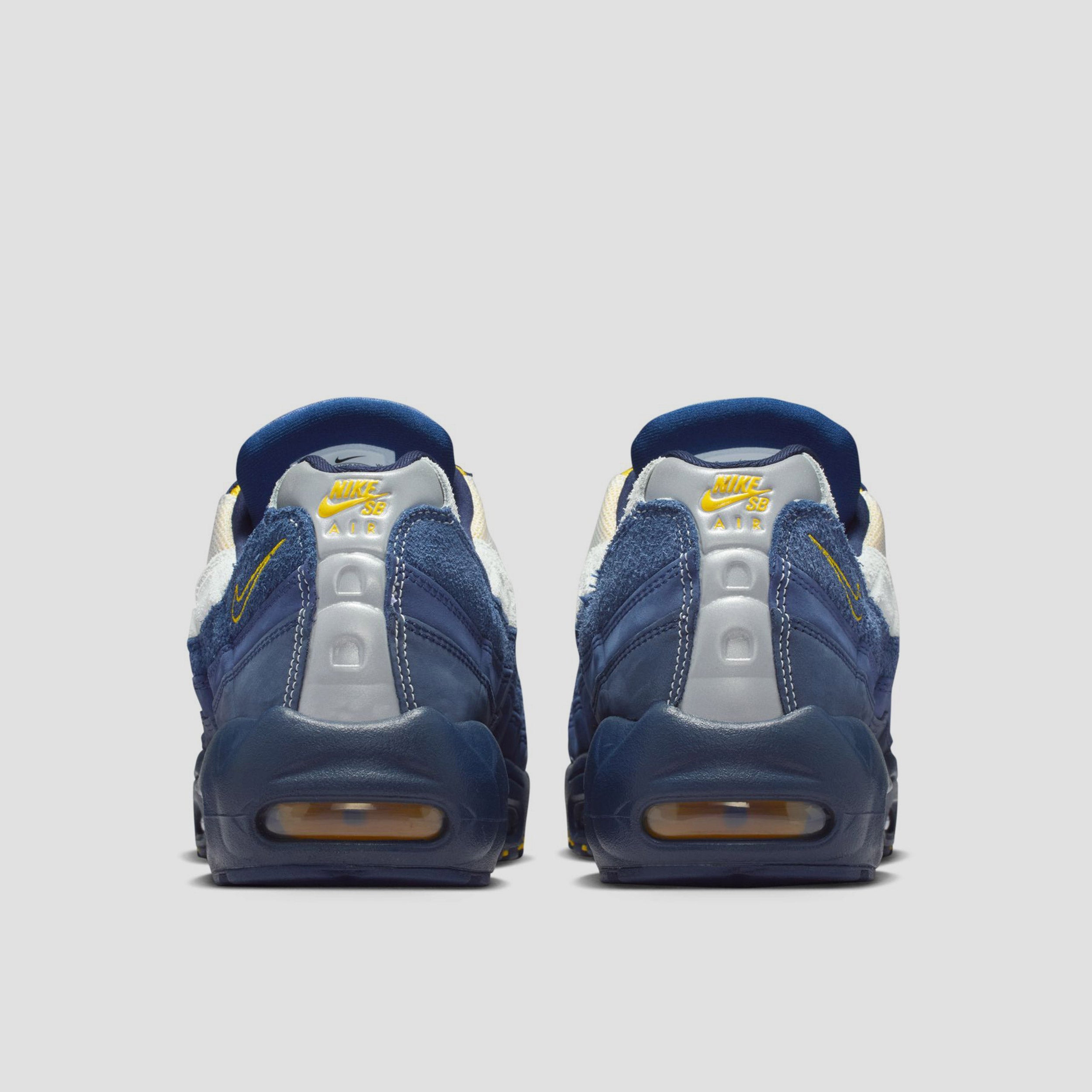 Nike SB Air Max 95 x Eric Koston Skate Shoes Obsidian / Speed Yellow
