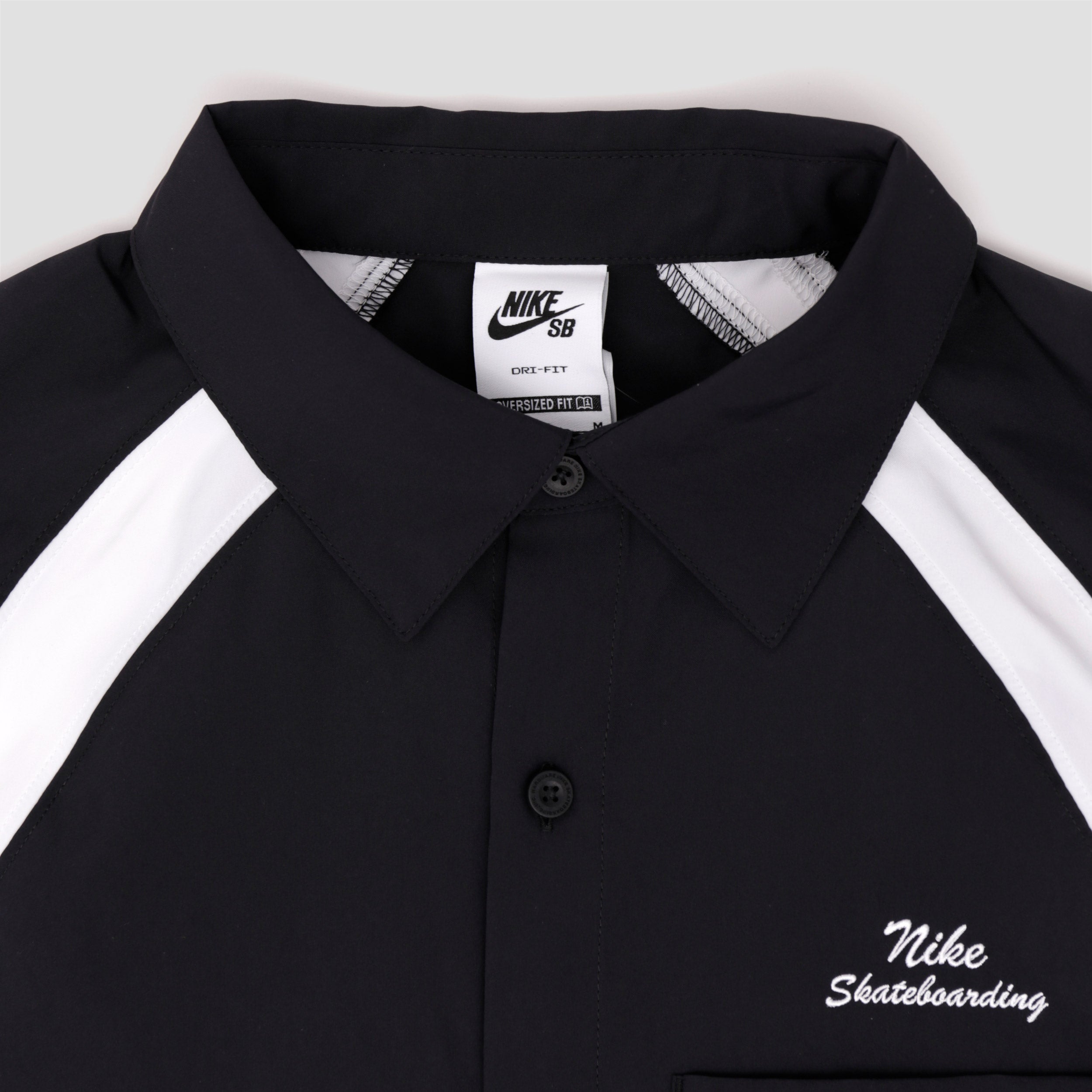 Nike SB Dri-Fit Bowler Woven Shortsleeve Shirt Black / White / White