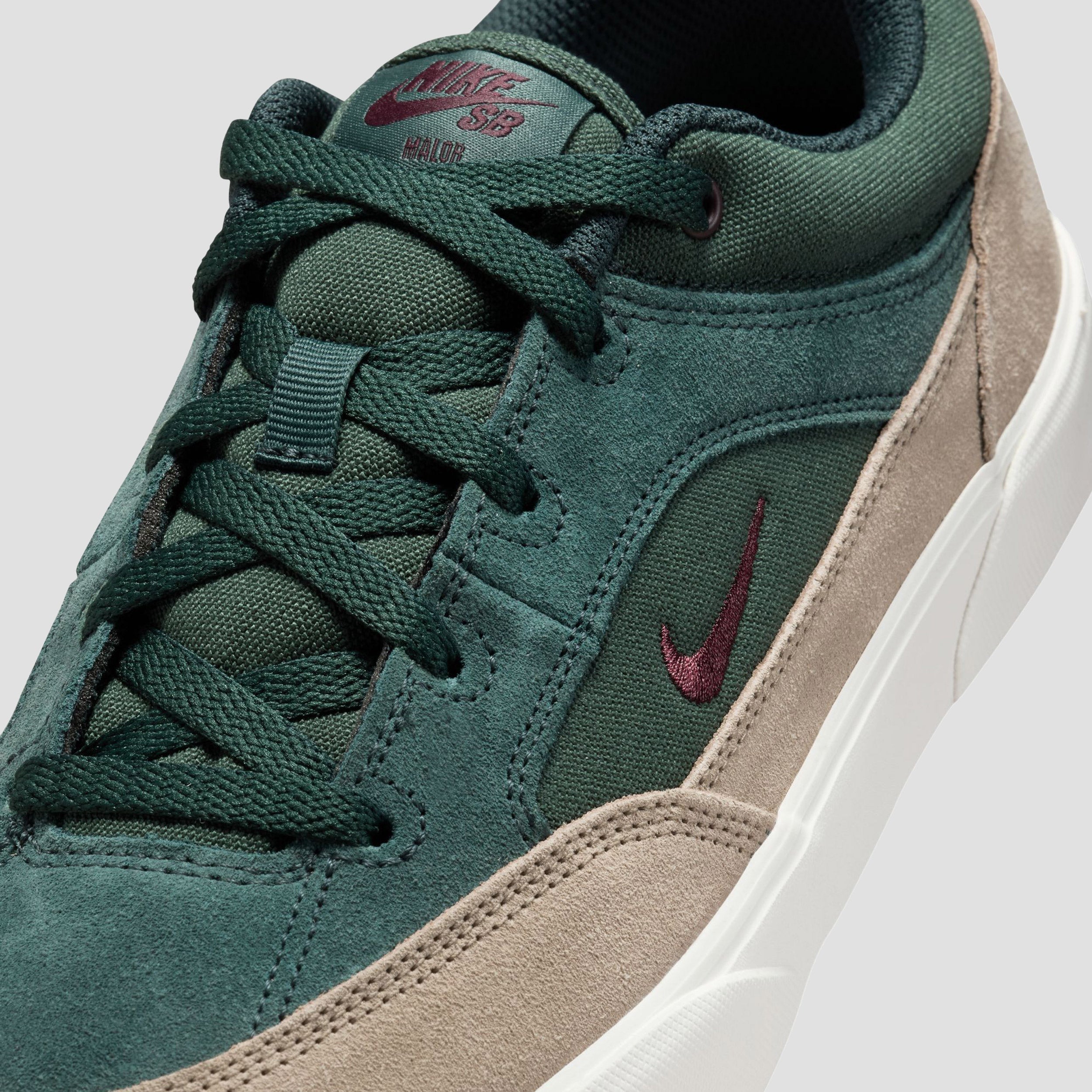 Nike SB Malor Skate Shoes Seaweed / Burgundy Crush / Khaki / Phantom