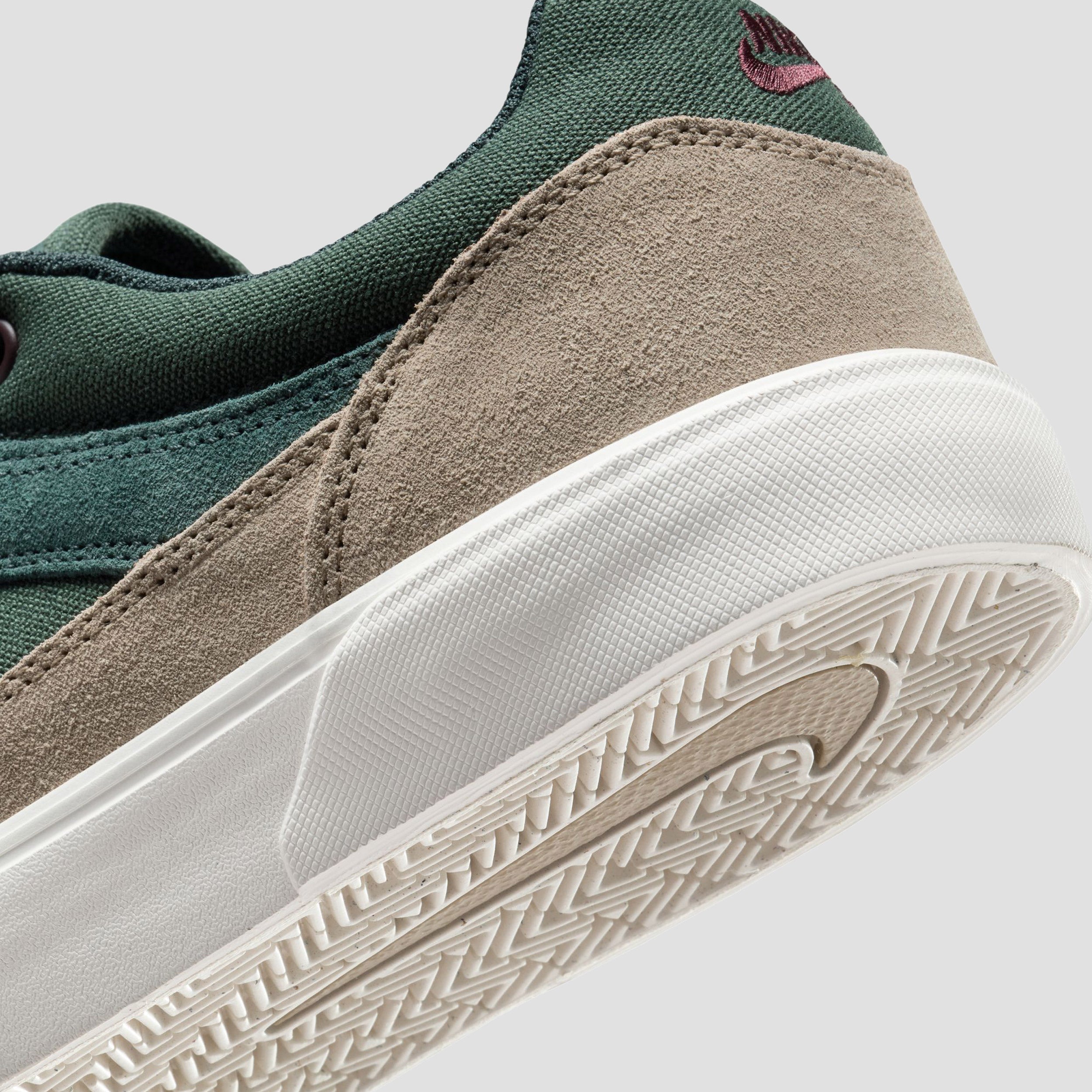 Nike SB Malor Skate Shoes Seaweed / Burgundy Crush / Khaki / Phantom