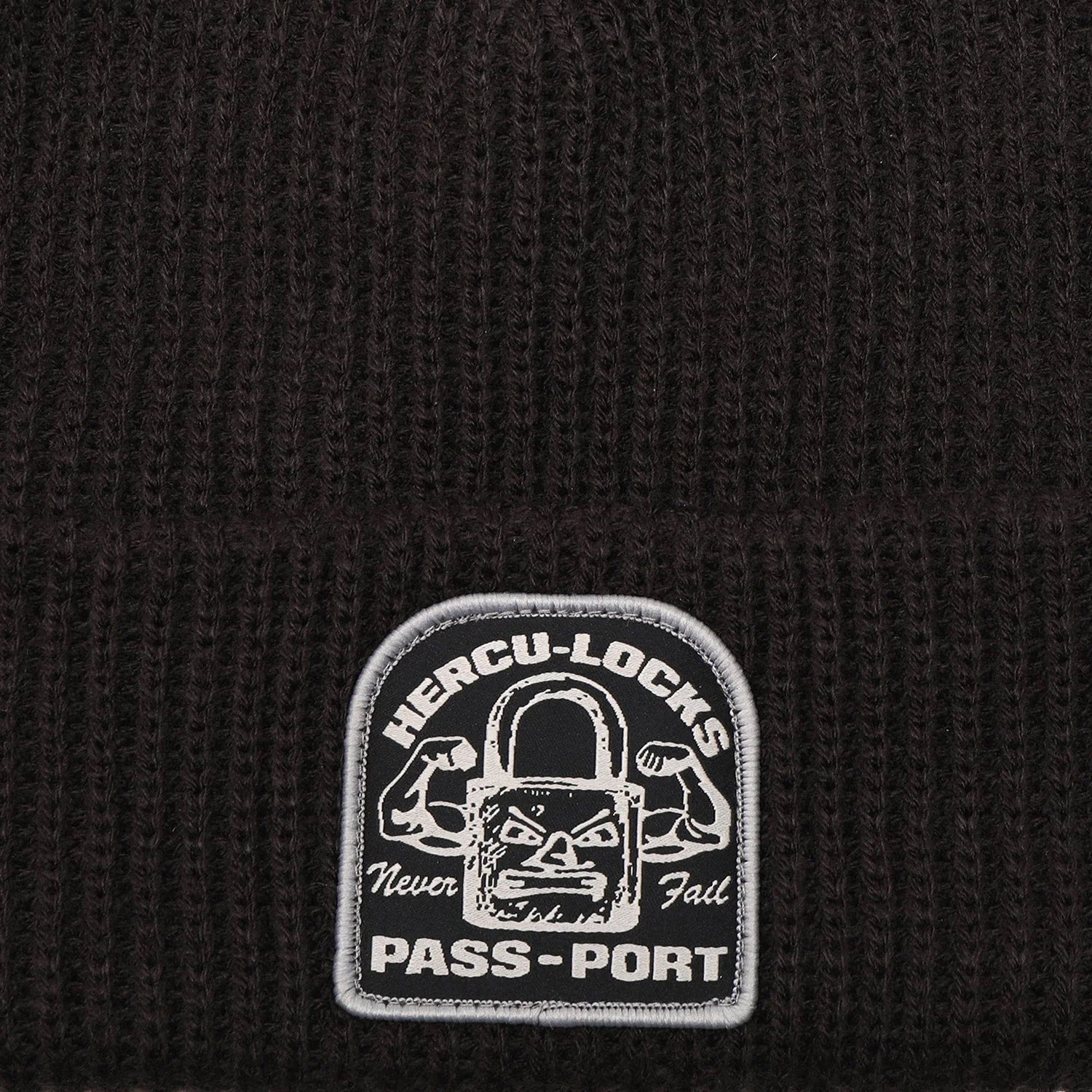Passport Hercu-Locks Packers Beanie Vintage Black