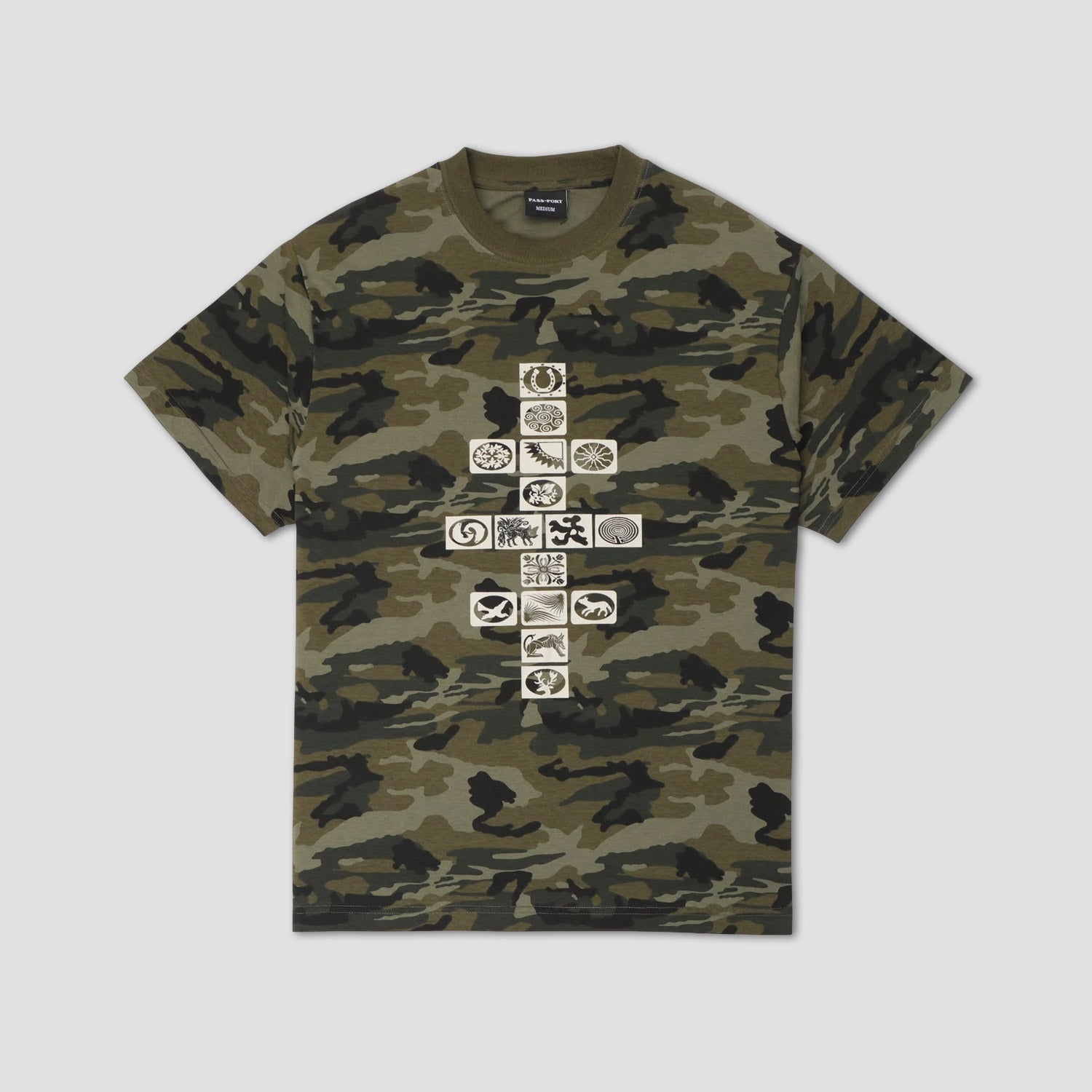 Passport Kollaasi T-Shirt Woodland Camo