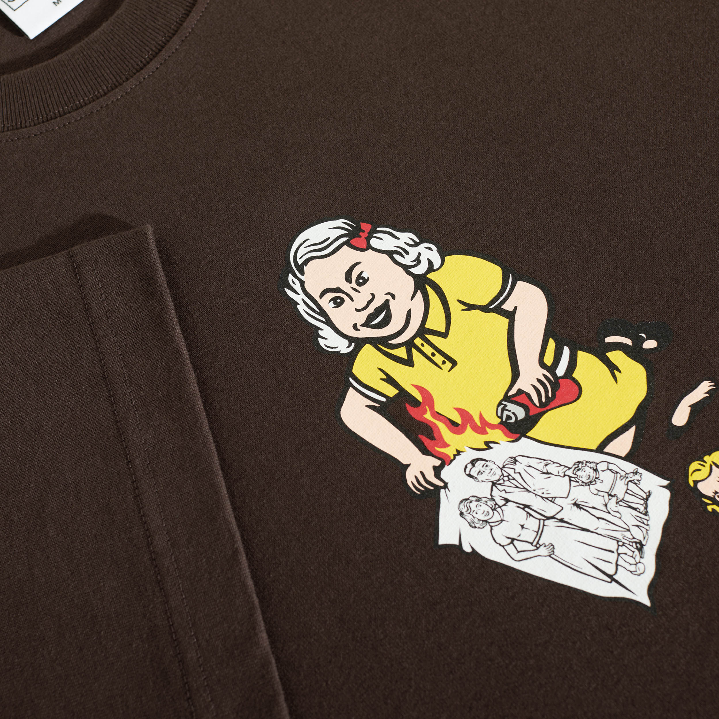 Polar Family Affair T-Shirt Chocolate