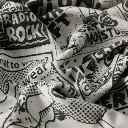 Polar Newspaper Picnic Blanket White / Black