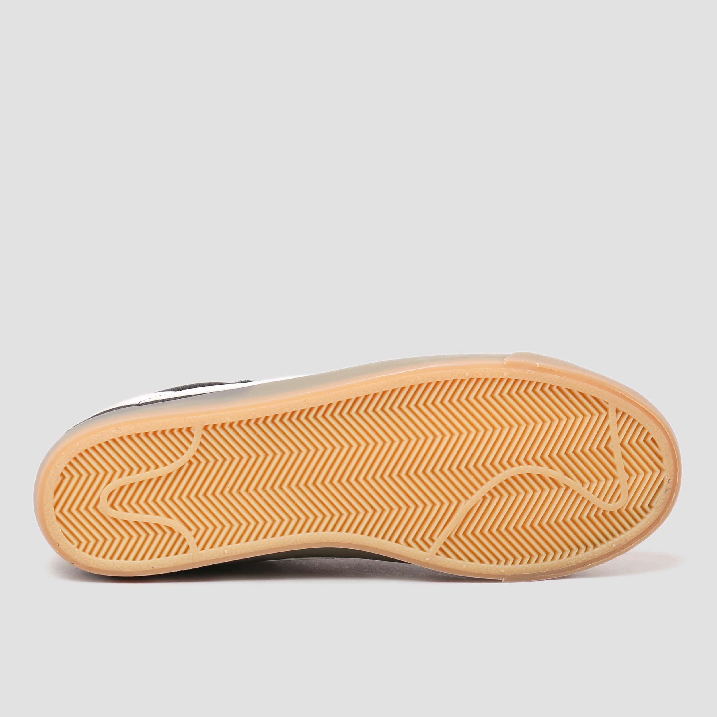 Nike SB Blazer Low Pro GT Shoes Black / White - Black - White