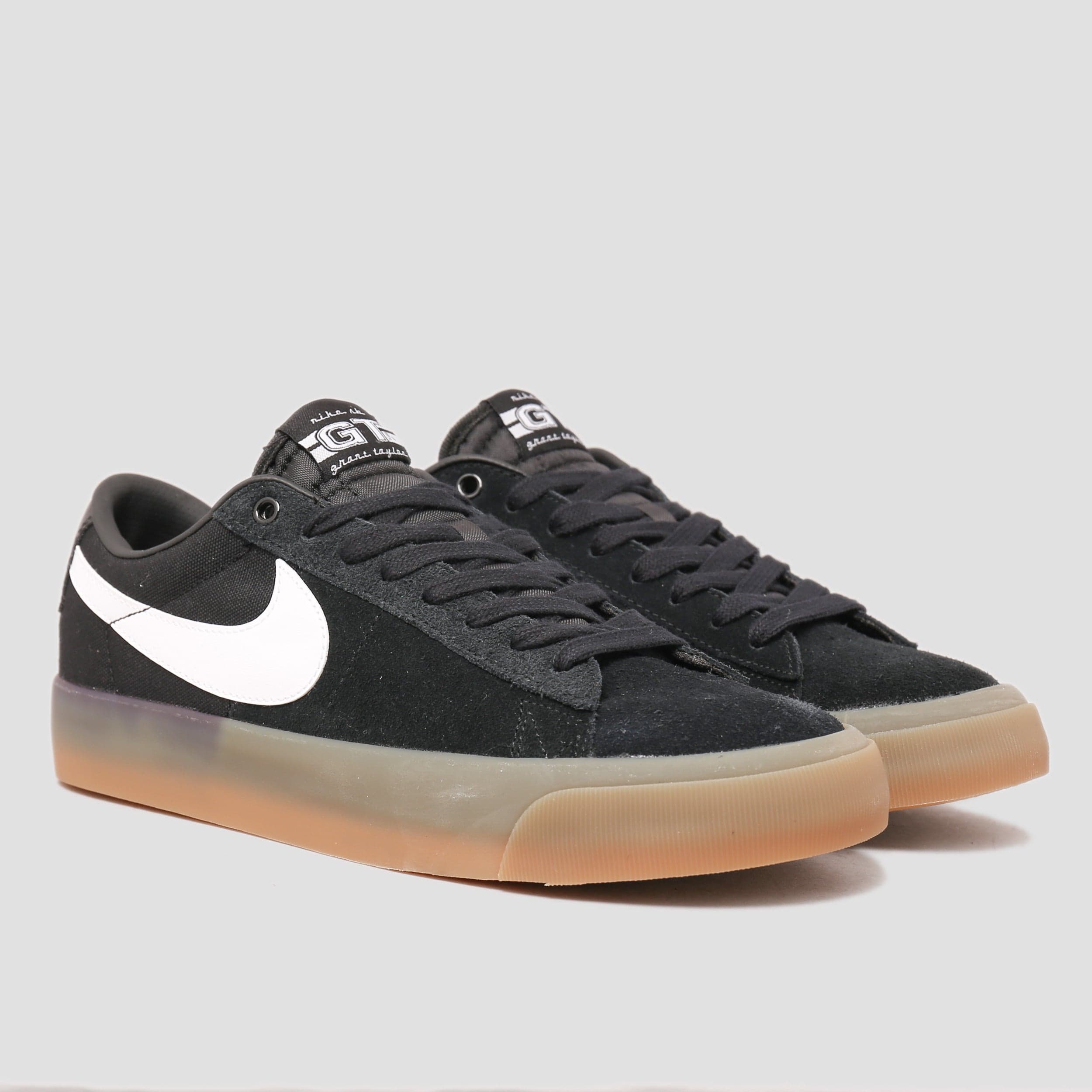 Nike SB Blazer Low Pro GT Shoes Black / White - Black - White