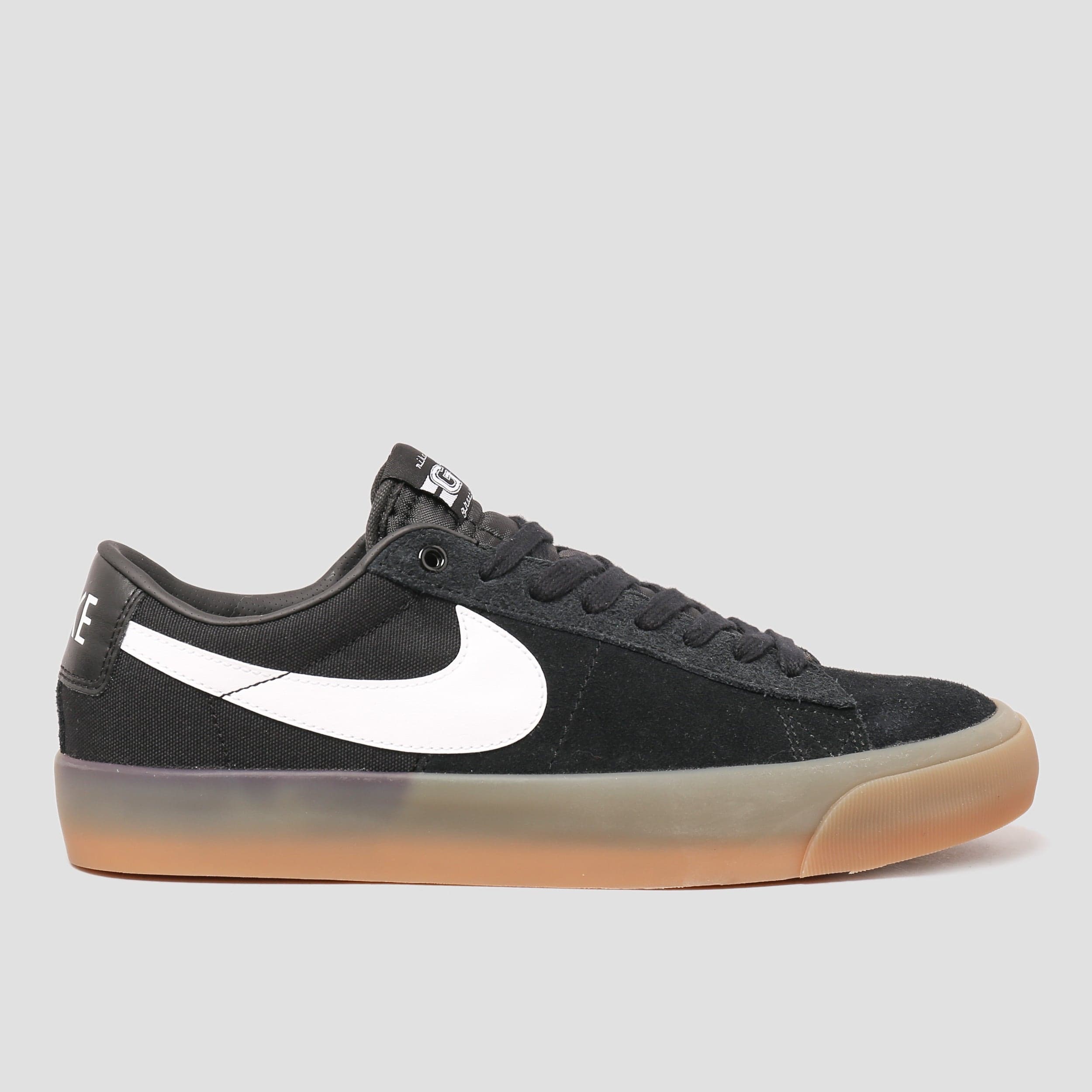 Nike SB Blazer Low Pro GT Shoes Black / White - Black - White