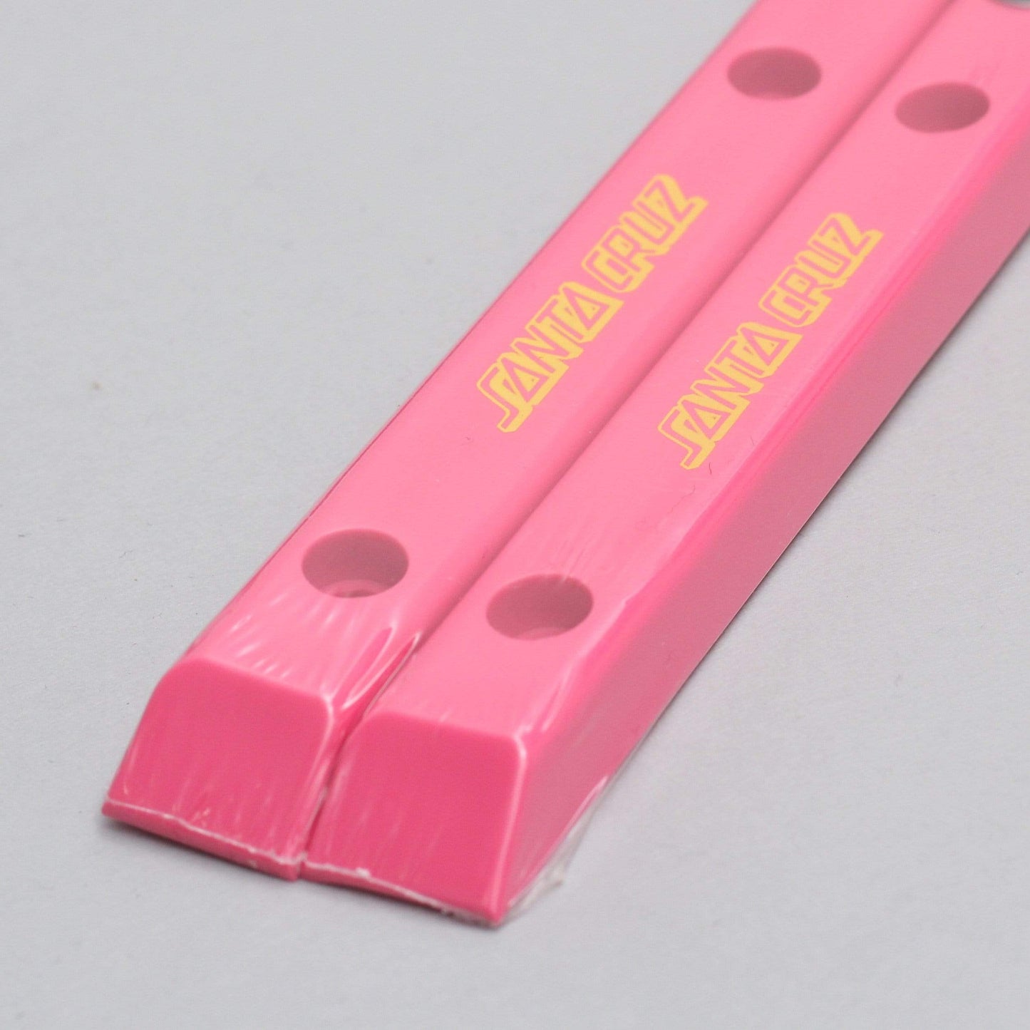 Santa Cruz Slimline Skateboard Rails Pink